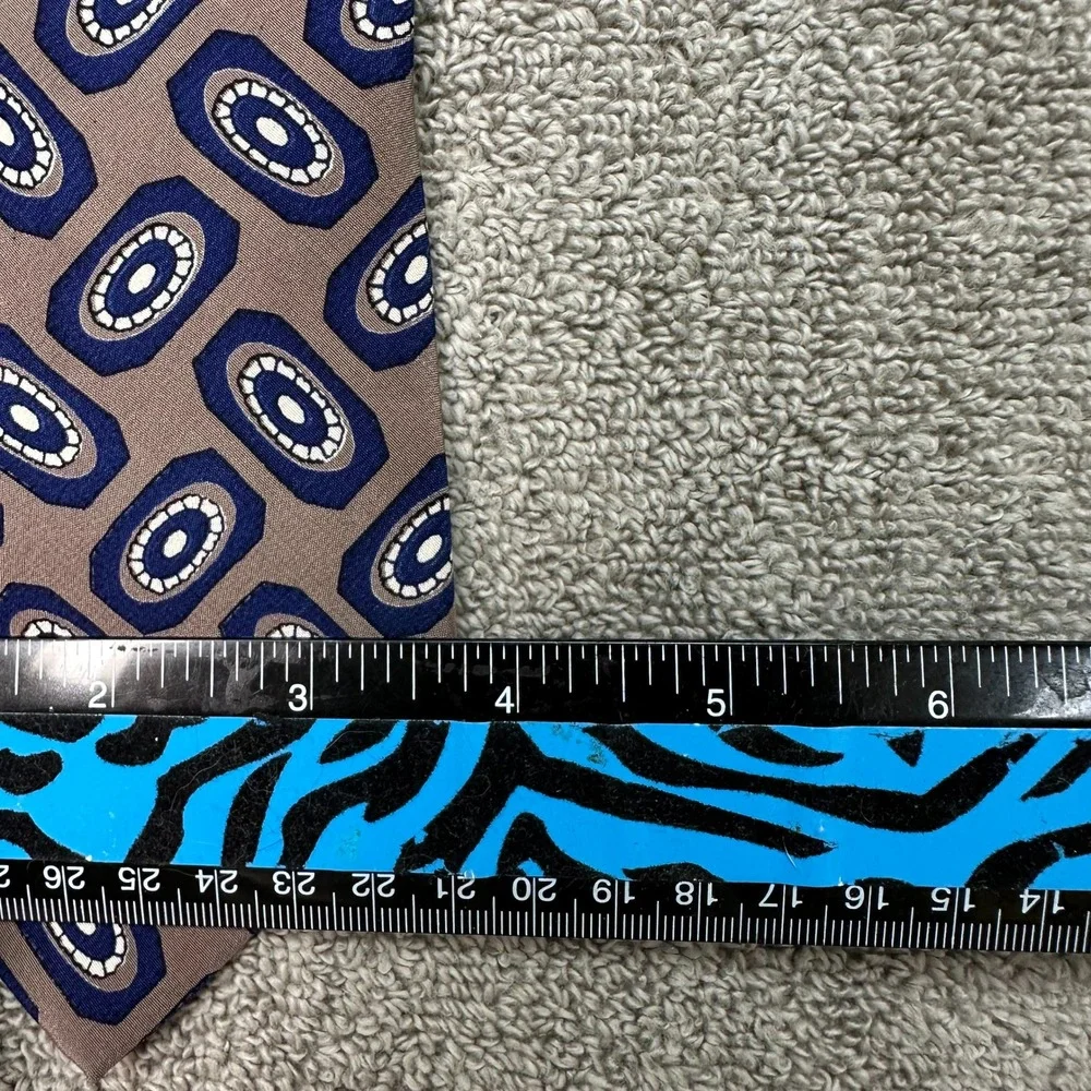 Guess silk necktie